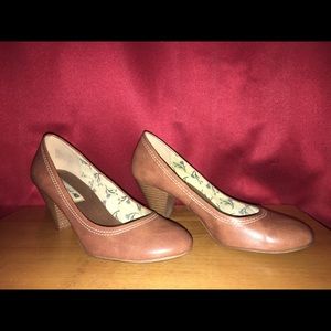 American Eagle Pumps